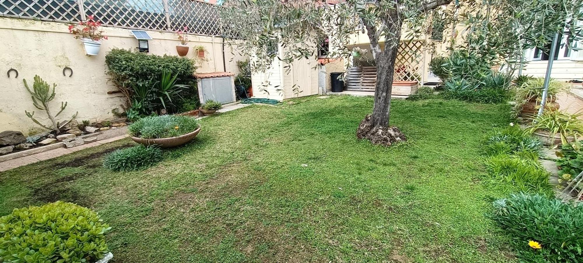 Casa In Giardino Apartment Пьомбино Екстериор снимка
